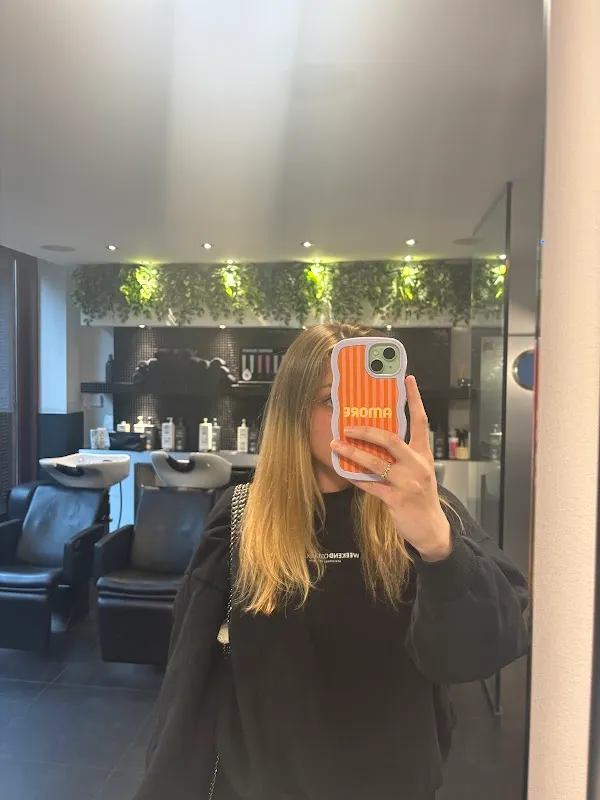 TONI&GUY Schuman