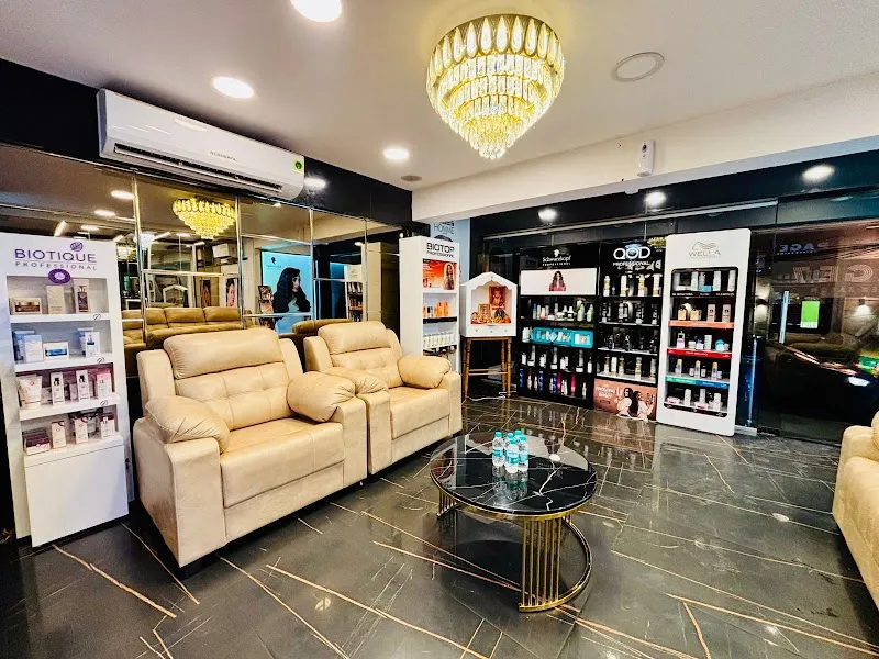 Page 7 Unisex Salon in Hazratganj, Lucknow