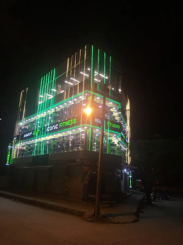 ICONIC FITNESS Koramangala 4th Block- Largest fitness chain in Bangalore | Best Rated | Unisex Fitness Centers | Gx Studio