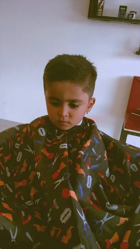 SHUBHZ The Perfect Men's Salon