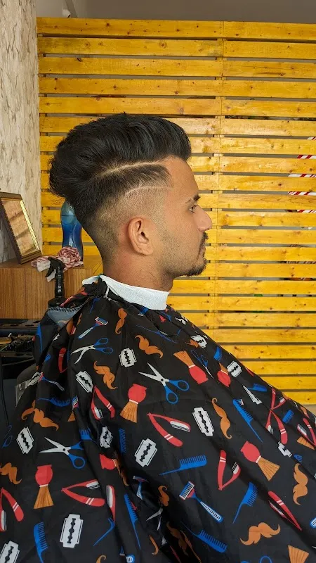 SHUBHZ The Perfect Men's Salon