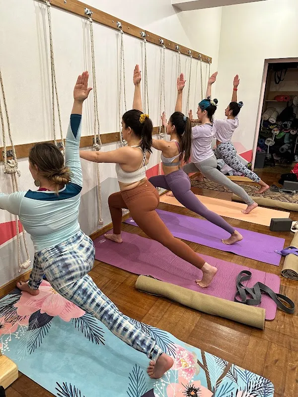 Lunares Yoga