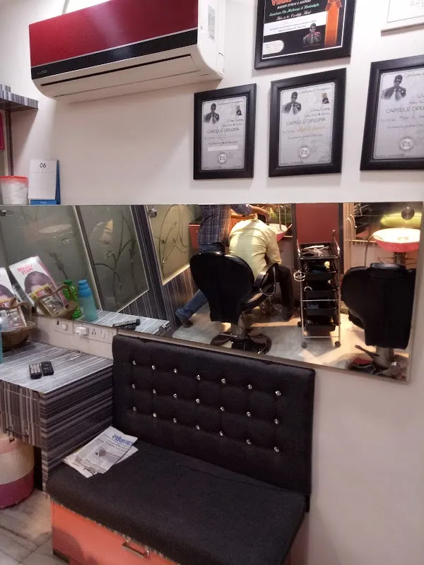 Max unisex salon & Makover