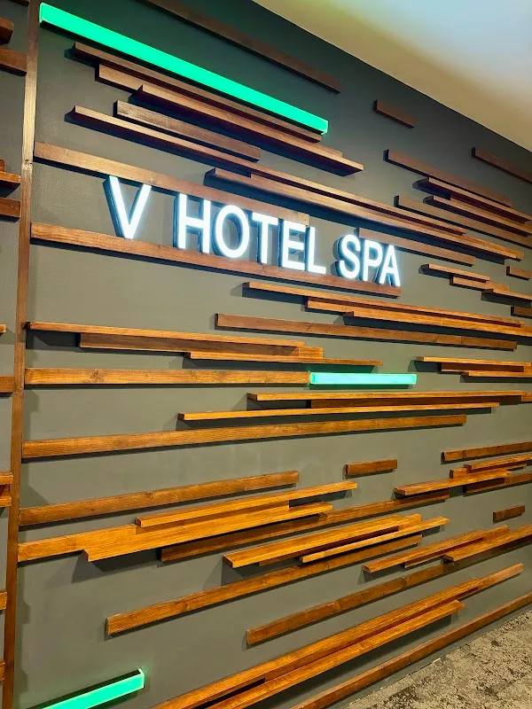 V Hotel Spa - Luxury Day Spa