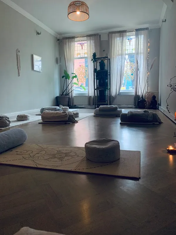 Sukha Yoga