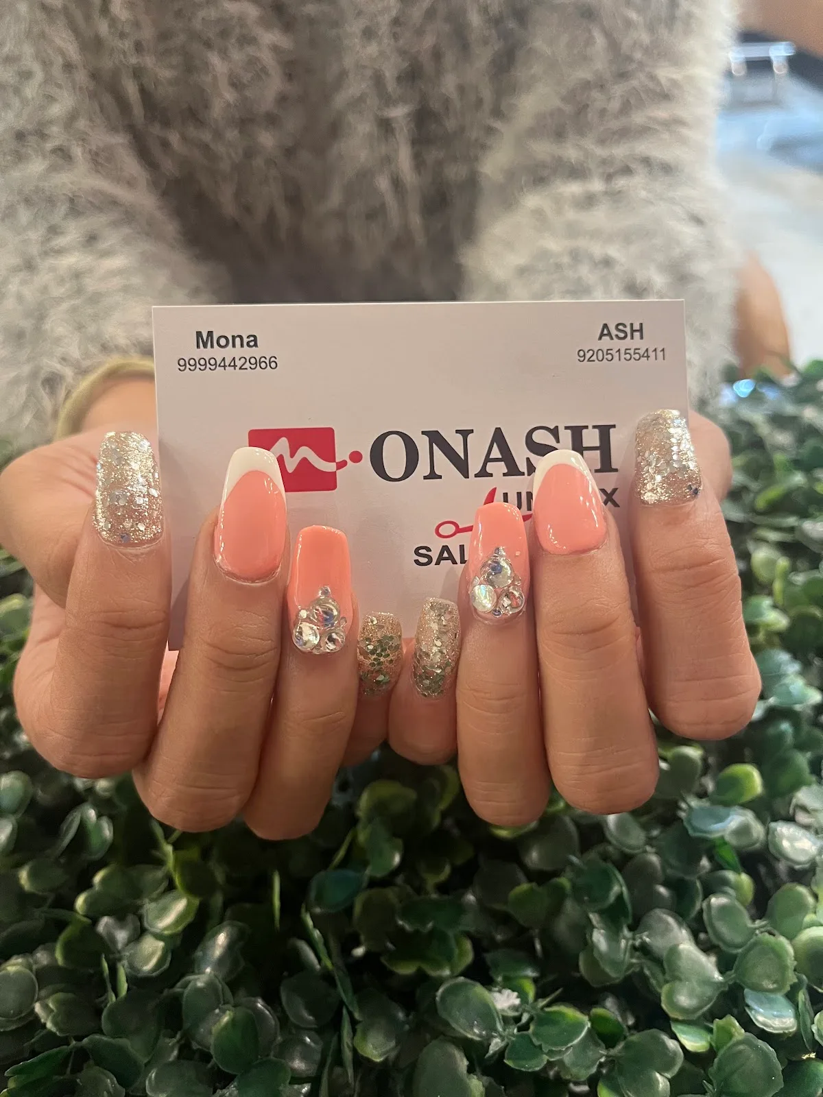 Monash Makeovers | Luxury Unisex Salon & Academy | Unisex Salon In Rohini