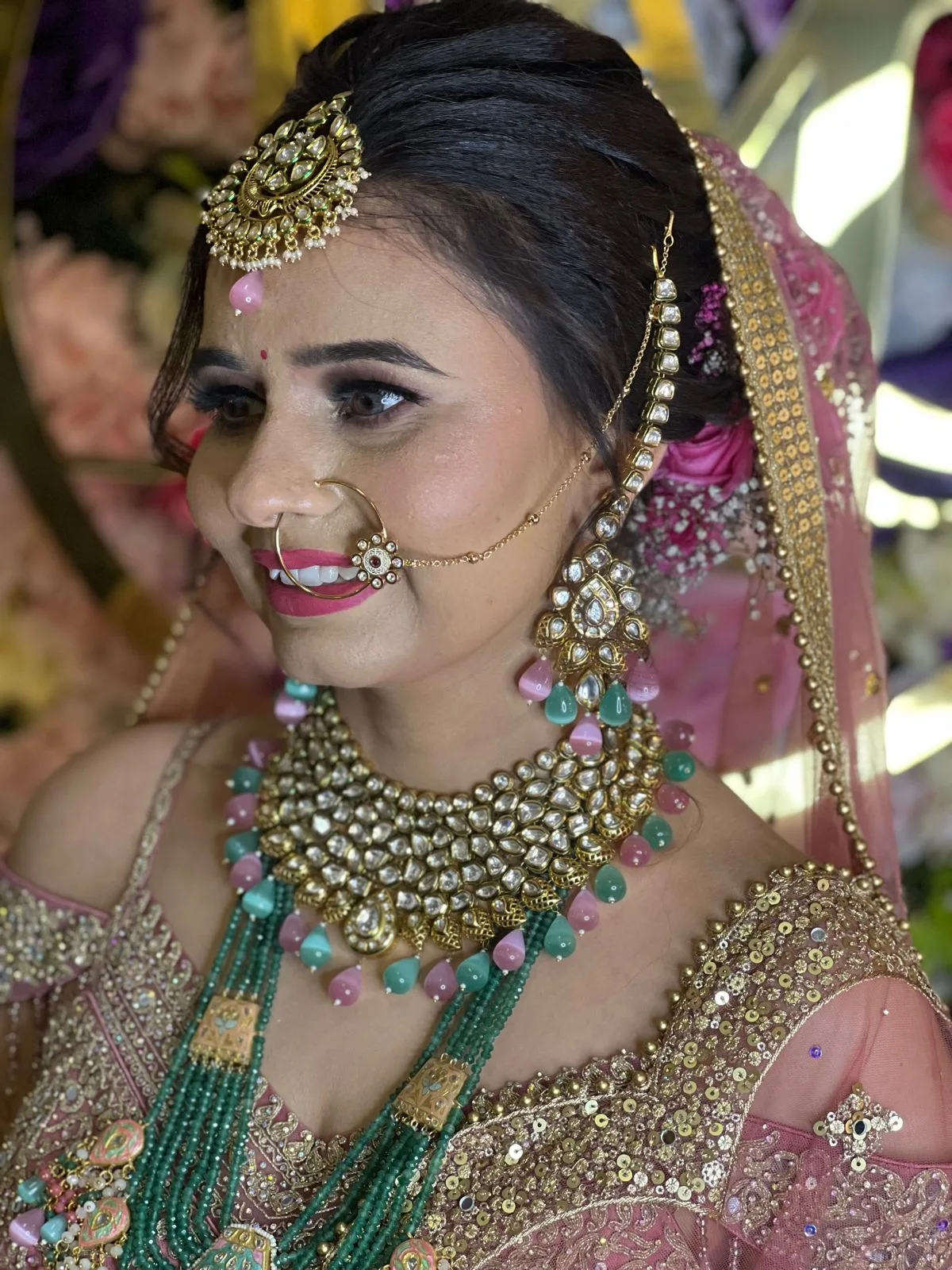 Monash Makeovers | Luxury Unisex Salon & Academy | Unisex Salon In Rohini