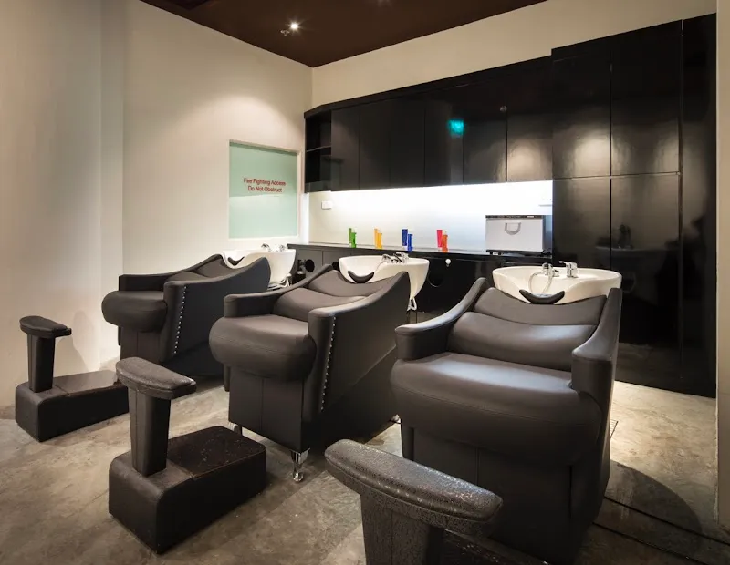 THREES Beauty Salon