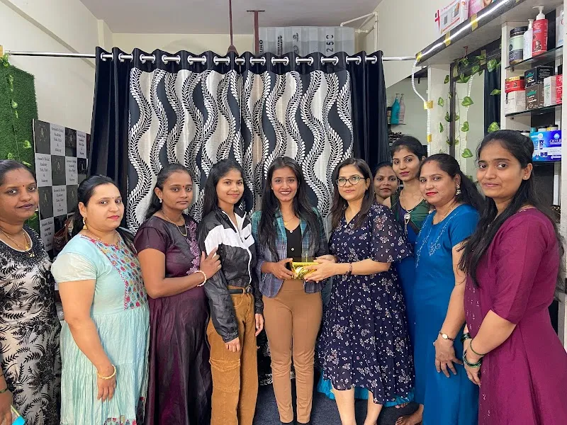 Arunatti Nice Care - Beauty Salon and Academy