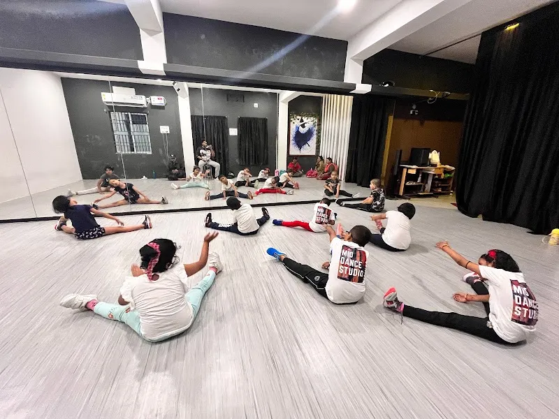 MIO DANCE STUDIO ( Arena 1)