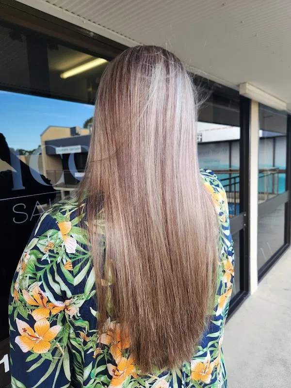 Icon Salons HB (Hair & Beauty)