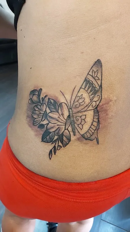 Jonathan Ortiz - Tatuador Profesional -Tatuajes con Historia. Santiago de Chile