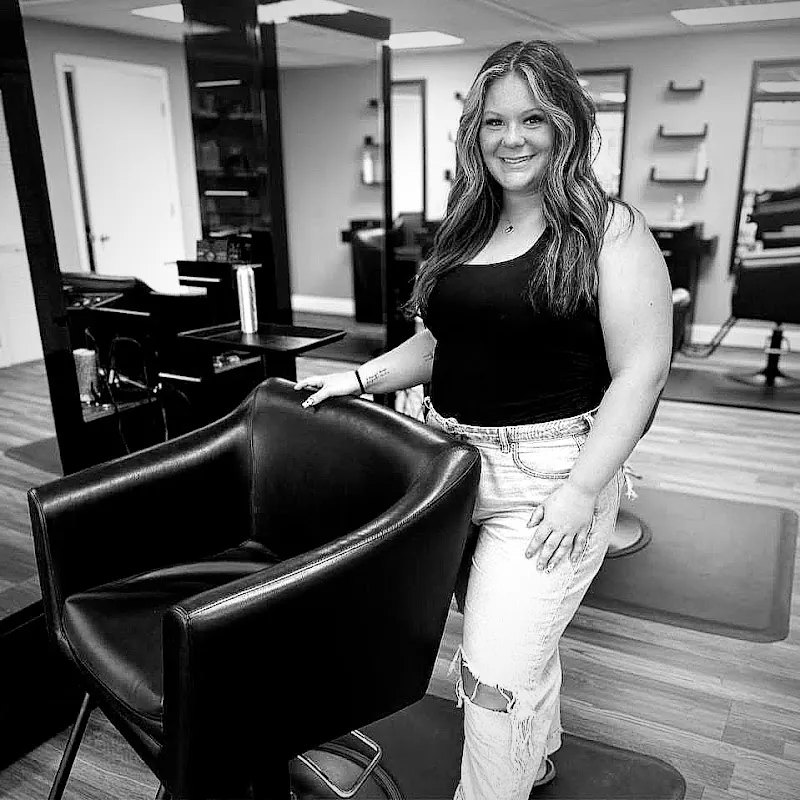 Studio 27 Salon
