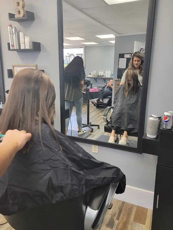 Studio 27 Salon