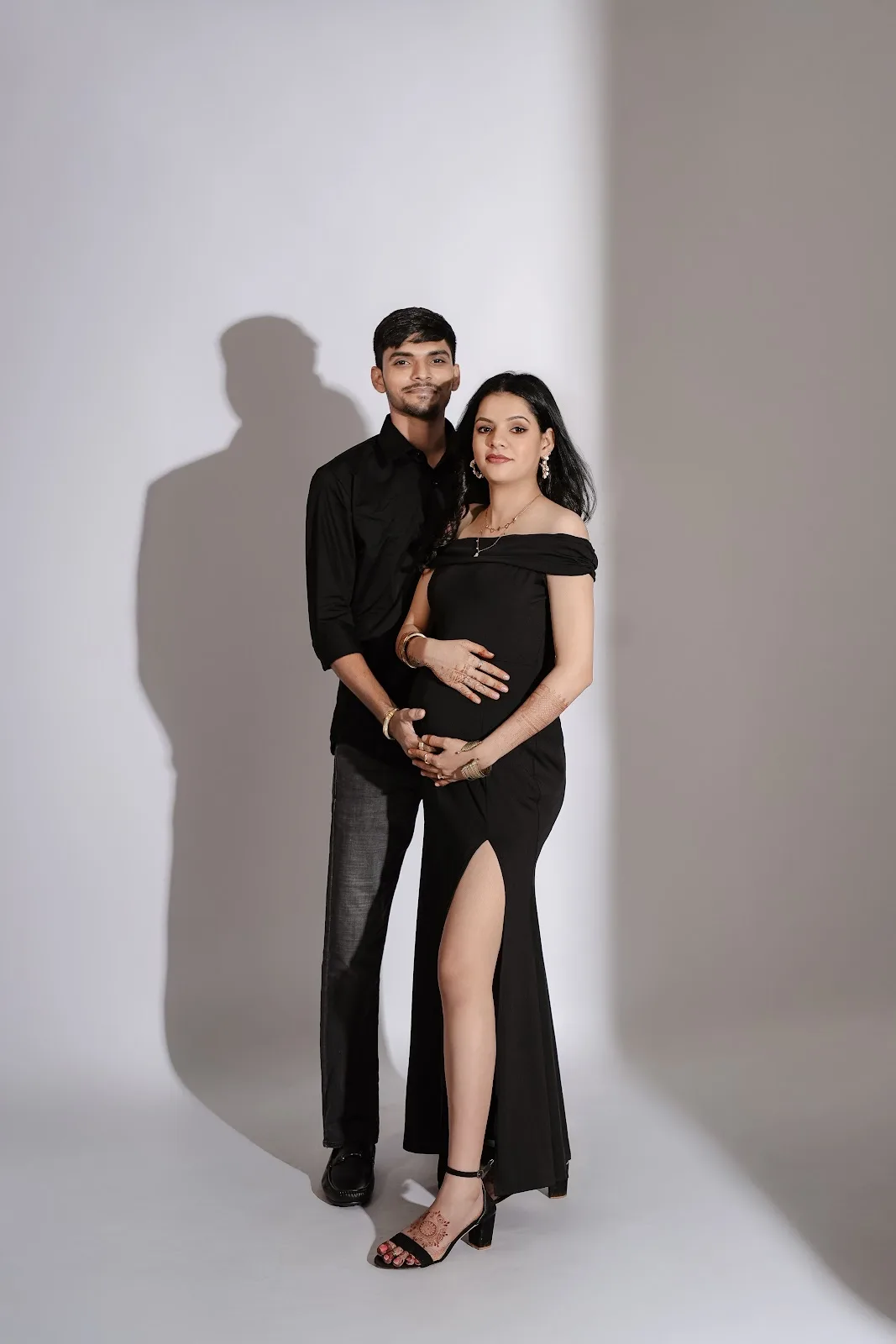 𝗞𝗮𝘆𝗮 𝗖𝗵𝗶𝘁𝗿𝗮 𝗦𝘁𝘂𝗱𝗶𝗼 – Maternity & Newborn Photographer Surat