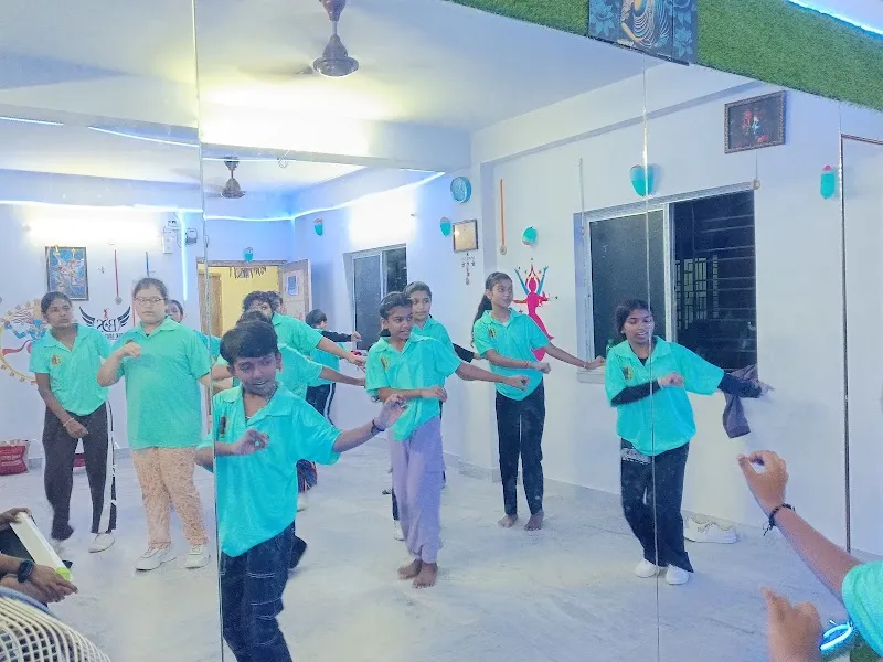 BIKKI DANCE STUDIO
