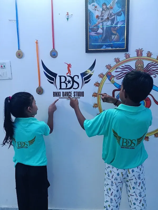 BIKKI DANCE STUDIO