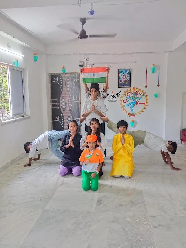 BIKKI DANCE STUDIO