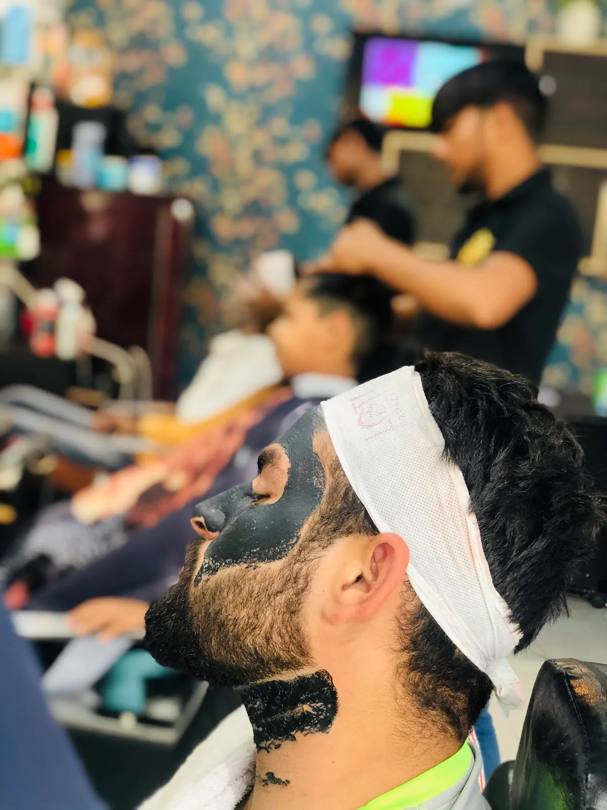 Habib One Salon and Makeup Studio - Nanak Piyaon