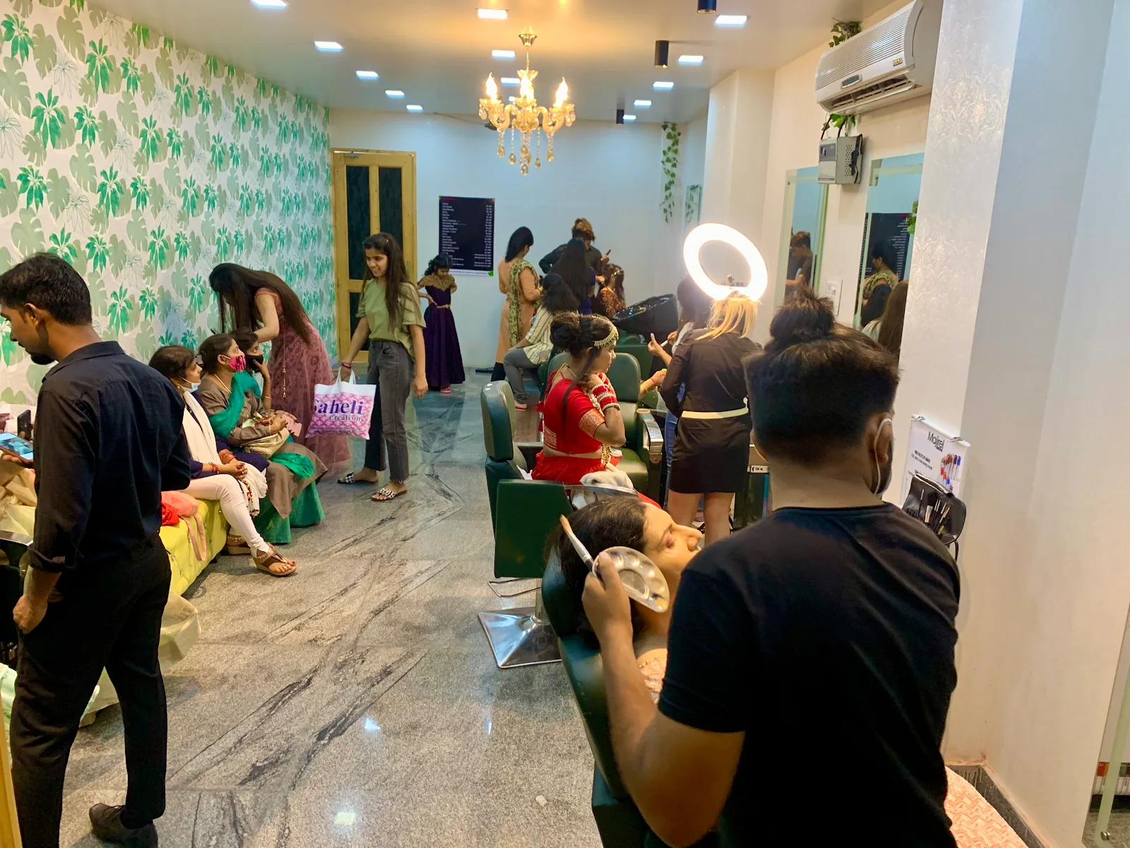 Habib One Salon and Makeup Studio - Nanak Piyaon