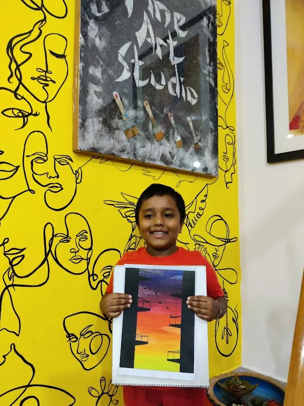 Fine Arts Studio by Dr. Rashmi Goel(Awarded as Best Arts School in Noida in 2019 and Best Arts School in Delhi-NCR in 2022)