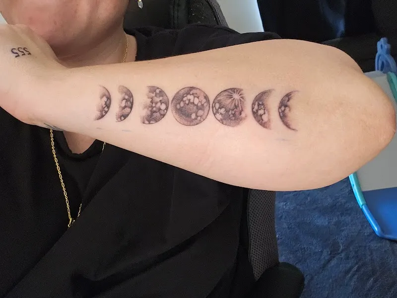 Obsidian tattoo studio