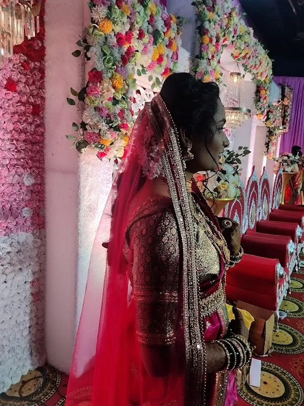 Shreya Saaj Beauty Parlour (Professional Beautician)