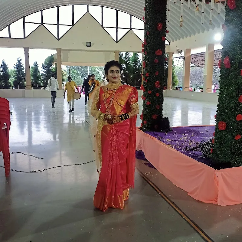 Shreya Saaj Beauty Parlour (Professional Beautician)