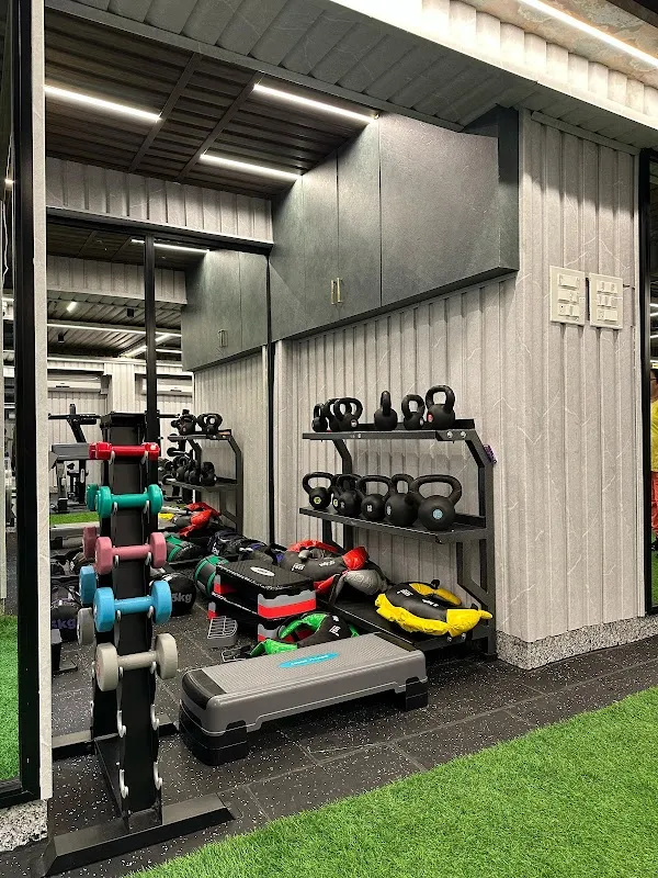 THE AND'S Fitness Gym