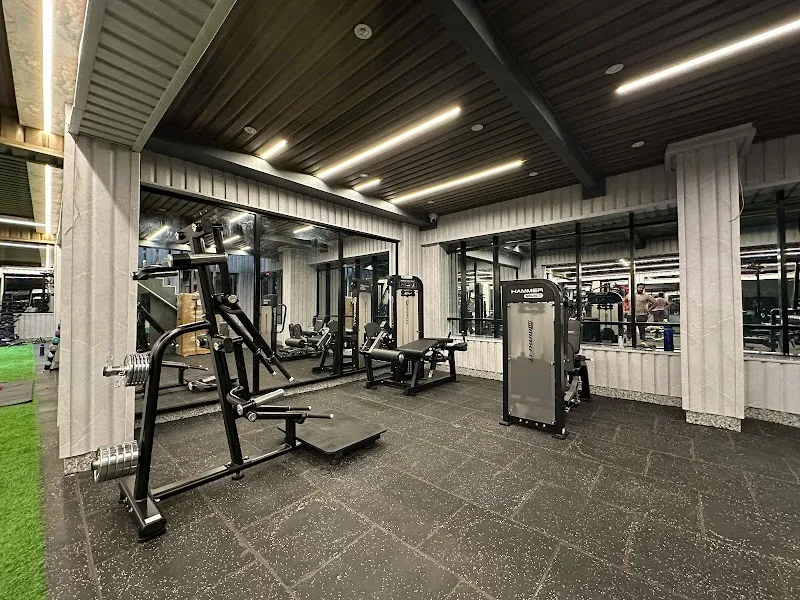 THE AND'S Fitness Gym