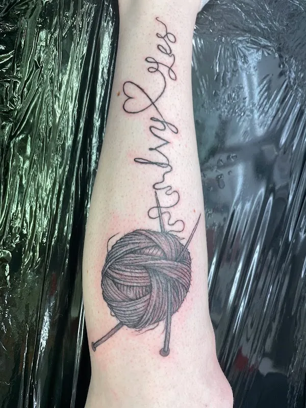 Flamin' Eight Tattoo Studio