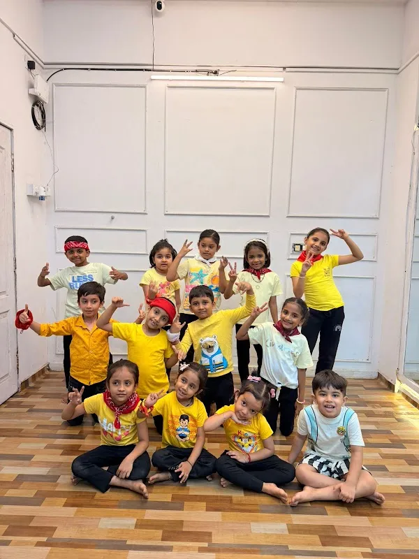Kiran 's Art Studio -Bhandup