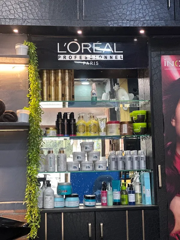 Beyond_thesalon