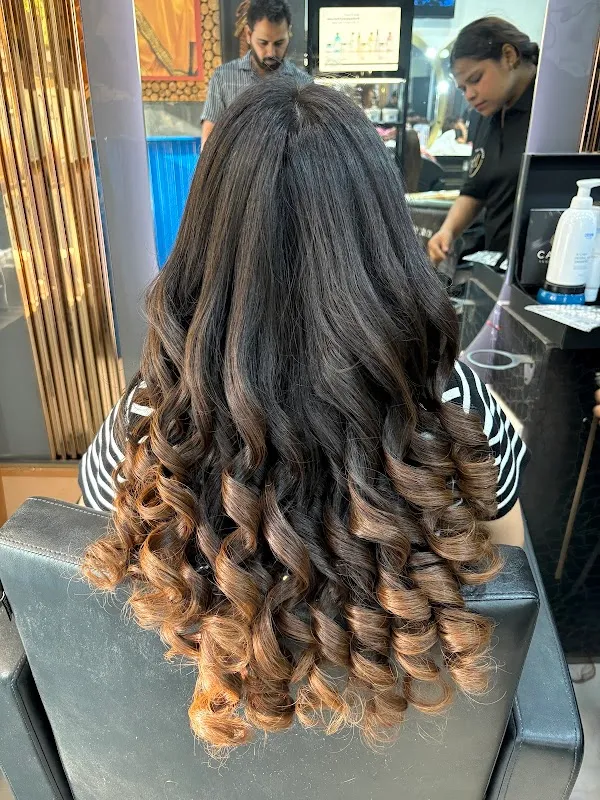 Beyond_thesalon