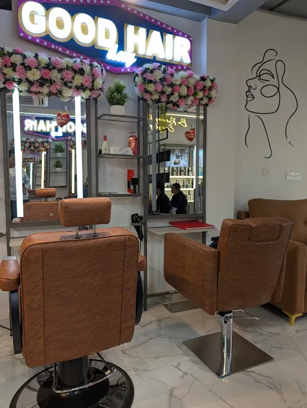 Lakme Salon For Him and Her in Rajajipuram, Lucknow