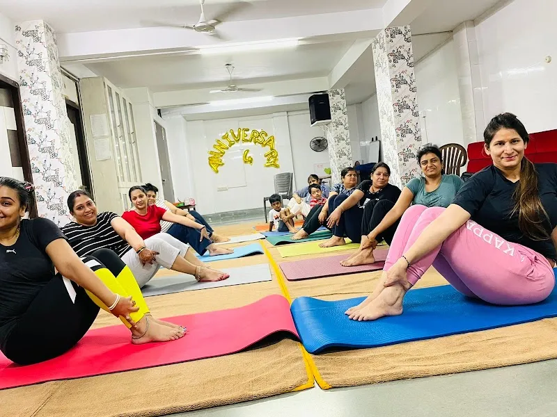 Yoga With Sandy - Yoga Instructor in Kakurgachi Kolkata | Yoga Classes | Kakurgachi