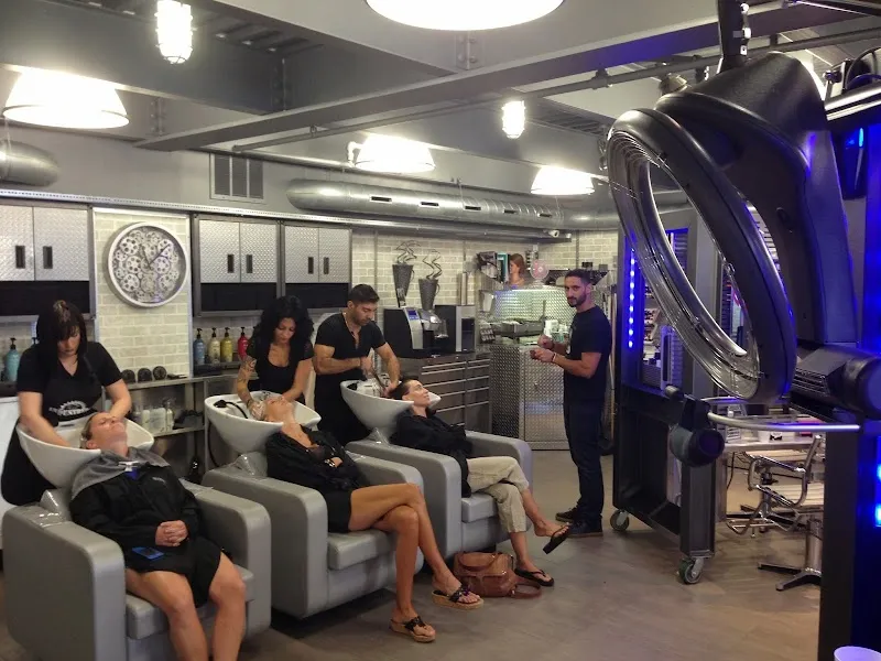 Industry 80 Salon