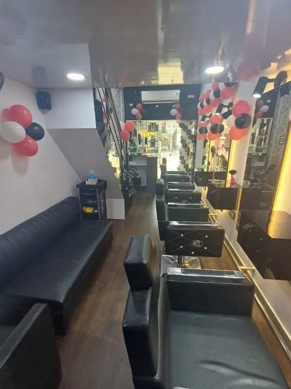 Royal family salon academy