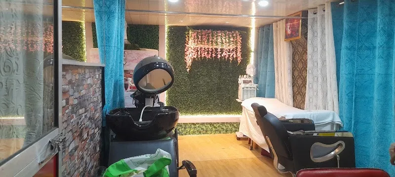 Classic Ladies Beauty Parlour