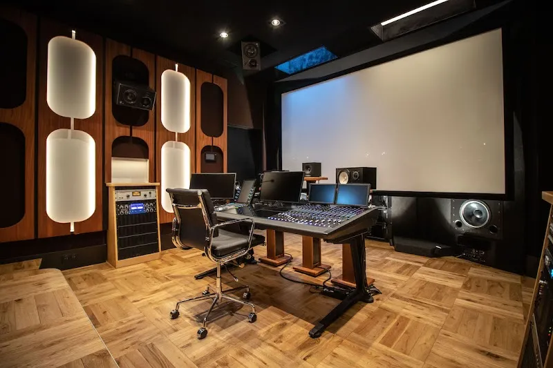 SODASOUND | Studio d'enregistrement, de mixage et de mastering. Audit Dolby Atmos | Agence sonore