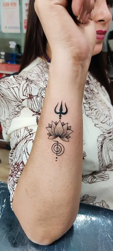 Dwarka Tattoo & Piercing Studio
