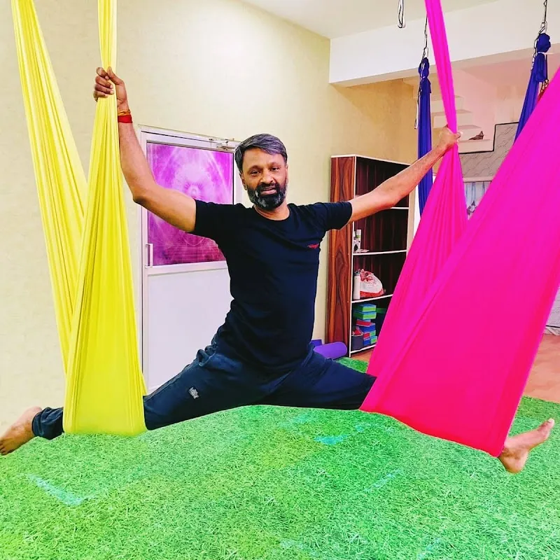 Yogaguru Shailendra