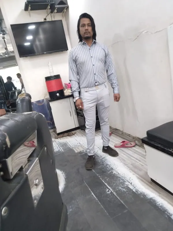 S Shimla unisex parlour
