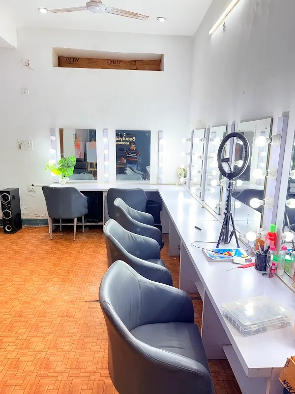 BeautyGlad Makeup & Beauty Academy