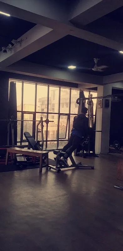 STRONG HOUSE GYM