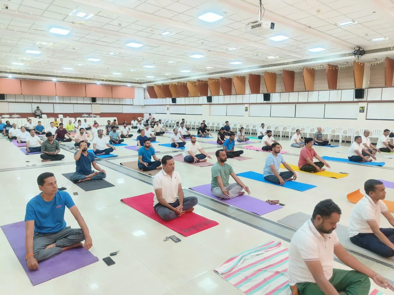 Naina Yoga - Best Online Yoga Trainer Pune, Teacher, Classes, Yoga Instructor, Corporate Yoga, Health & Nutrition Trainer