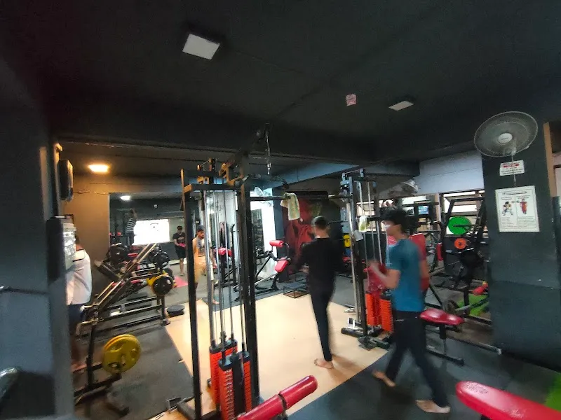 Sandy's Fitness Care (Gymnasium)