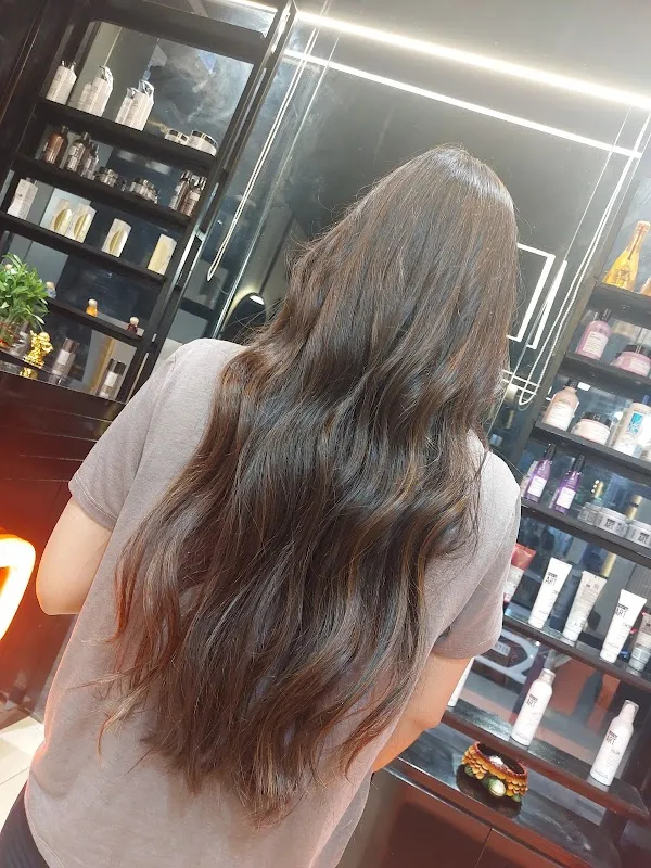 Salon Salt N Pepper