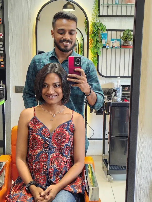 Salon Salt N Pepper