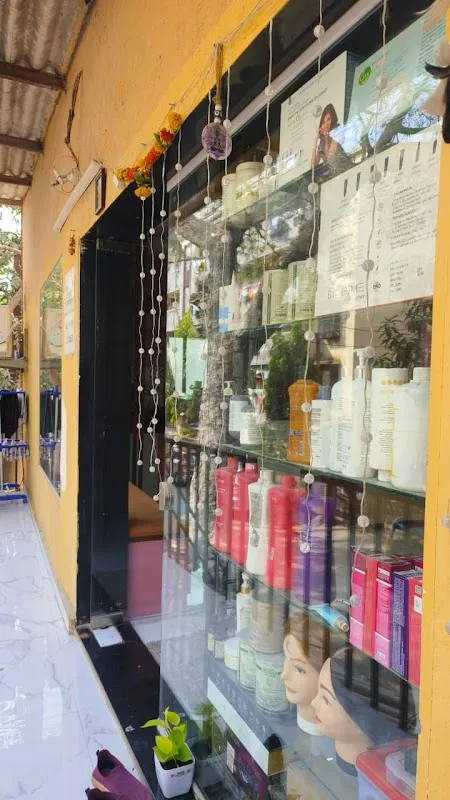 Vijaya’s Beauty Studio